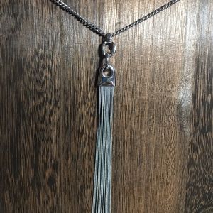 The Limited Silver Fringe necklace